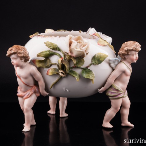 Пасхальная композиция с тремя путти, Sitzendorf, Германия, кон. 19 в