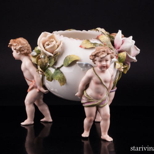 Пасхальная композиция с тремя путти, Sitzendorf, Германия, кон. 19 в