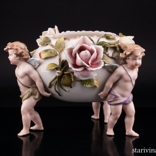 Пасхальная композиция с тремя путти, Sitzendorf, Германия, кон. 19 в