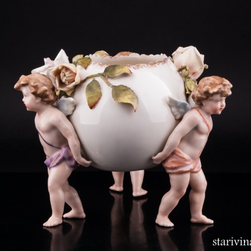 Пасхальная композиция с тремя путти, Sitzendorf, Германия, кон. 19 в