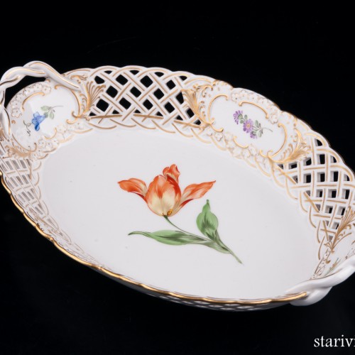 Фарфоровое блюдо Тюльпан, Meissen, Германия, вт. пол. 20 в