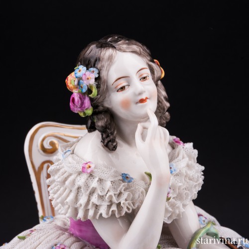 Девушка с лютней, кружевная, Volkstedt, Германия, до 1935 г