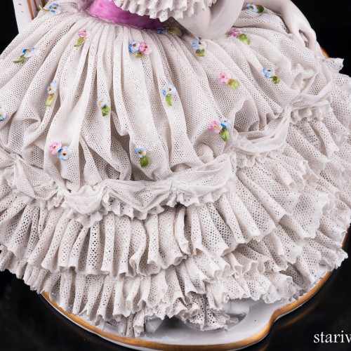 Девушка с лютней, кружевная, Volkstedt, Германия, до 1935 г