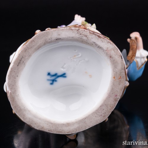 Старинная статуэтка из фарфора Аллегория Весны, Садовники, Meissen, Германия, 19 в.
