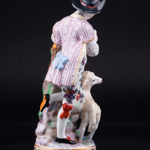 Статуэтка из фарфора Юноша с овечкой и голубем, Samson, Франция, 19 в.