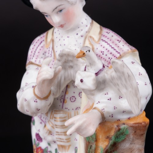 Статуэтка из фарфора Юноша с овечкой и голубем, Samson, Франция, 19 в.