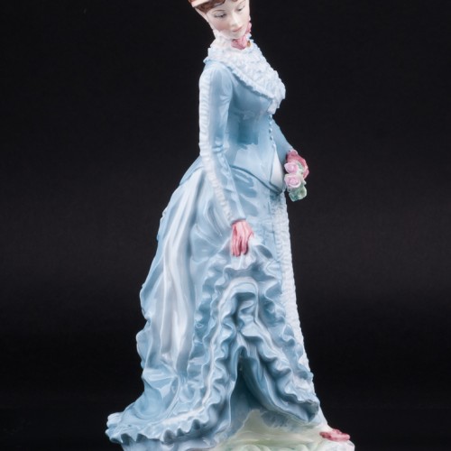 1878: Платье с турнюром, Royal Worcester, Великобритания, 1990 г