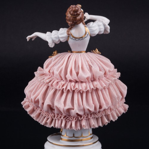 Танцующая девушка, кружевная, Muller & Co, Германия, нач. 20 в