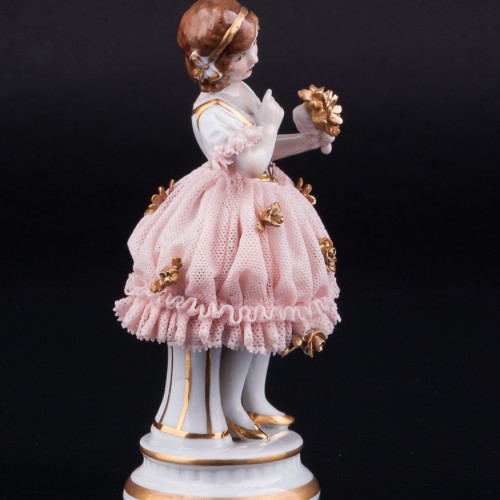 Девочка с букетом, кружевная, Muller & Co, Германия, нач. 20 в