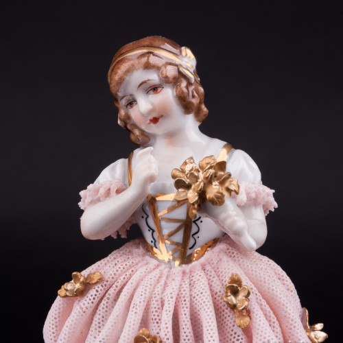 Девочка с букетом, кружевная, Muller & Co, Германия, нач. 20 в