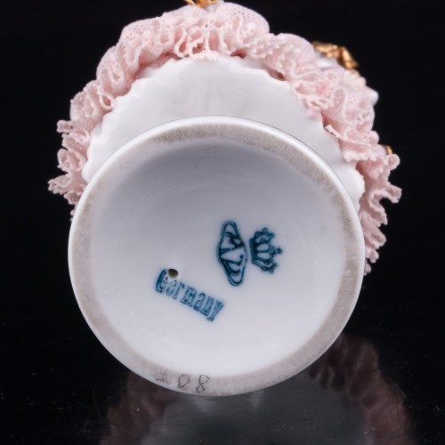 Девочка с букетом, кружевная, Muller & Co, Германия, нач. 20 в