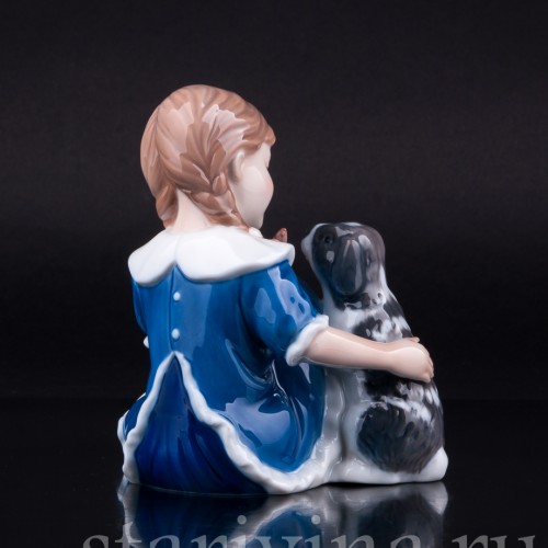 Девочка с кроликом, Royal Copenhagen, Дания