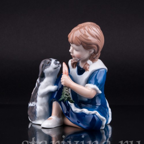 Девочка с кроликом, Royal Copenhagen, Дания