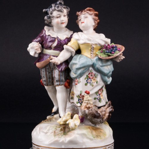 Дети, кормящие домашних птиц, Volkstedt, Германия, до 1935 г