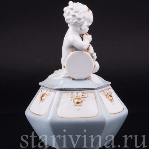 Девочка с виноградом и бубном, шкатулка, Hertwig & Co, Германия, нач. 20 в