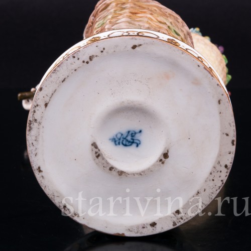 Путти с корзиной винограда, Volkstedt, Германия, нач. 20 в