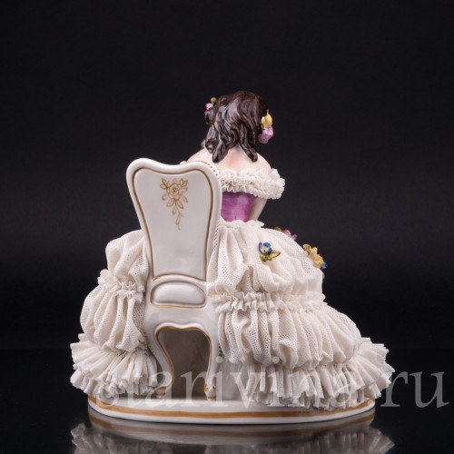 Девушка с лютней, кружевная, Volkstedt, Германия, сер. 20 в