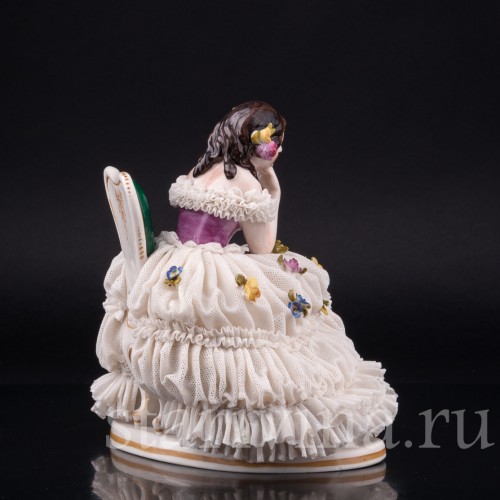 Девушка с лютней, кружевная, Volkstedt, Германия, сер. 20 в