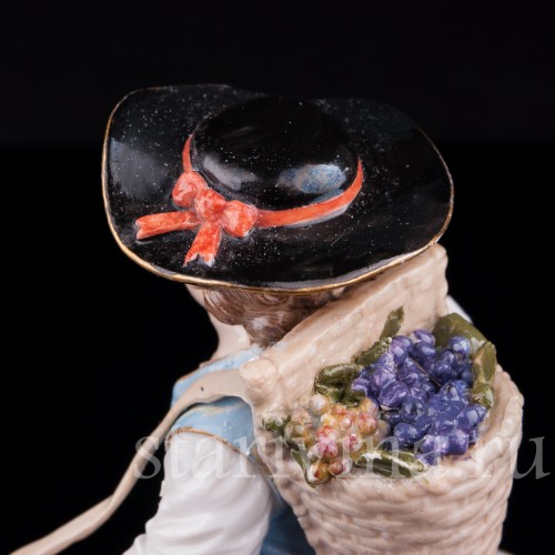 Мальчик с корзиной винограда, Meissen, Германия, 19 в