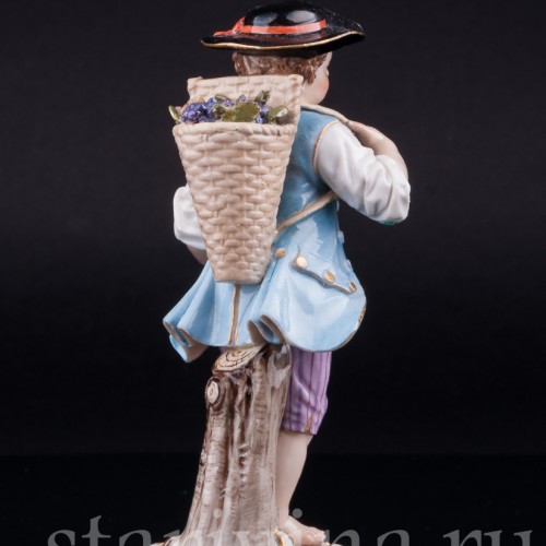 Мальчик с корзиной винограда, Meissen, Германия, 19 в