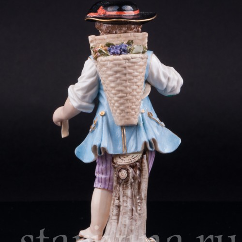 Мальчик с корзиной винограда, Meissen, Германия, 19 в