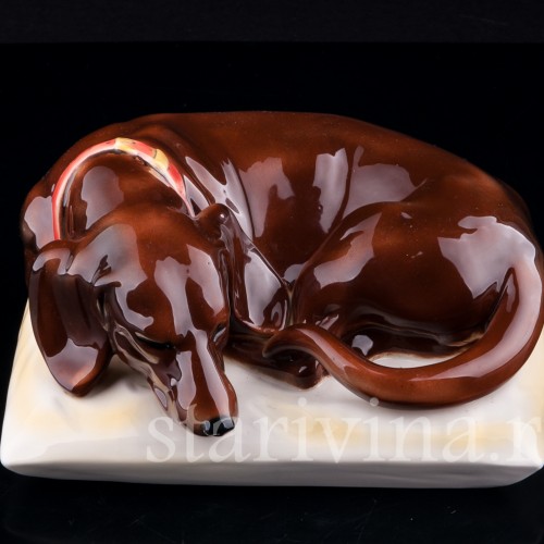 Спящая такса, Karl Ens, Германия, вт. пол. 20 в