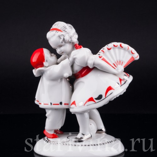 Девочка с веером и маленький пьеро, Hertwig & Co, Германия, пер. пол. 20 в