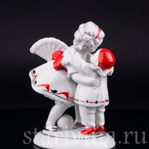 Девочка с веером и маленький пьеро, Hertwig & Co, Германия, пер. пол. 20 в