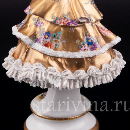 Балерина в золотом платье, кружевная, Volkstedt, Германия, до 1935 г
