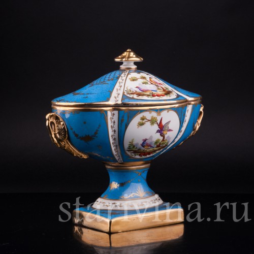 Вазон с крышкой, Sevres, Франция, 18 в