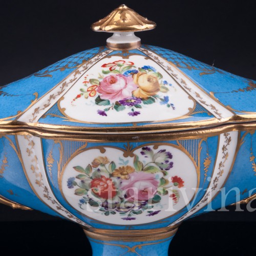 Вазон с крышкой, Sevres, Франция, 18 в