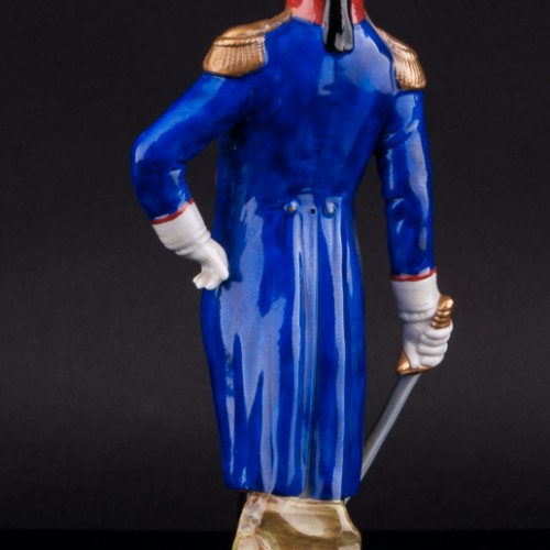 Статуэтка офицера из фарфора Жильбер Лафайет, Scheibe-Alsbach, Германия.