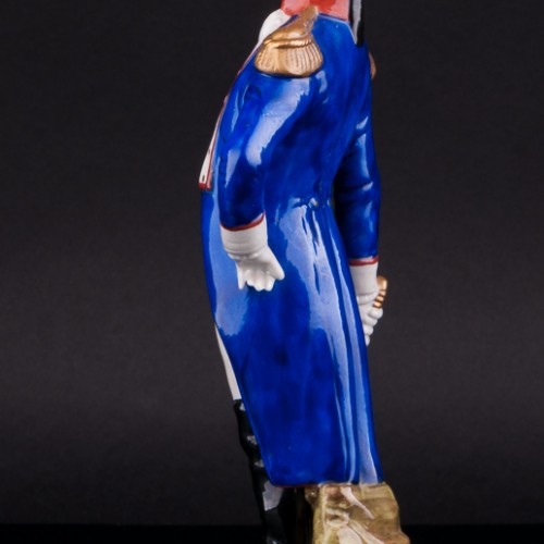 Статуэтка офицера из фарфора Жильбер Лафайет, Scheibe-Alsbach, Германия.