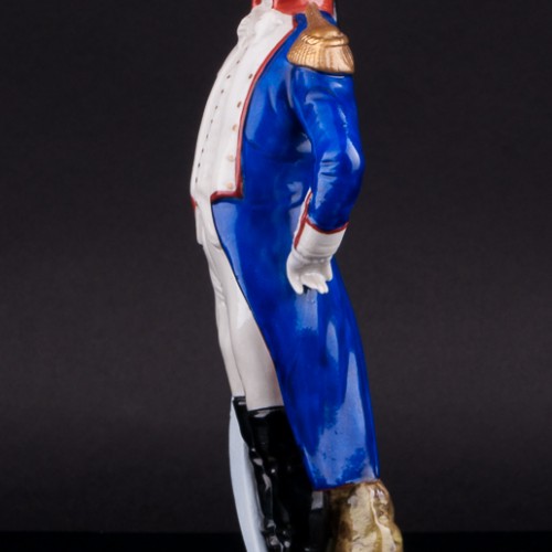 Статуэтка офицера из фарфора Жильбер Лафайет, Scheibe-Alsbach, Германия.