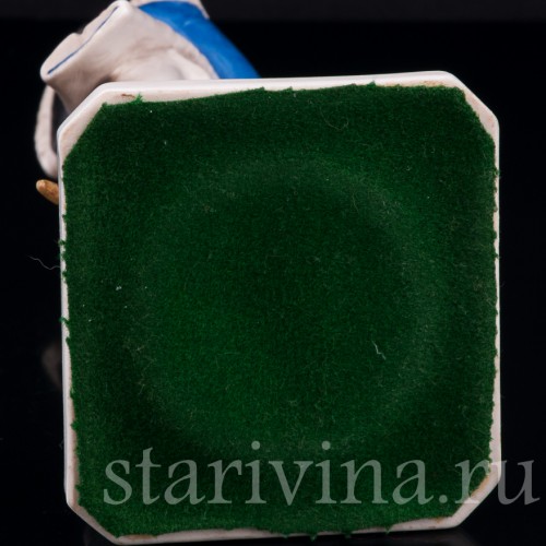 Фарфоровая статуэтка Офицер гвардии, 1786, Goebel, Германия.