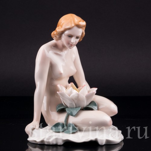 Девушка с лилией, Karl Ens, Германия, 1920-30 гг