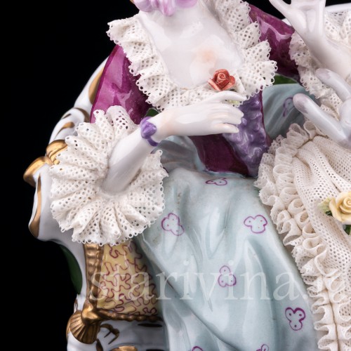 Дама с собакой на диване, кружевная, Unterweissbach, Германия, 1960 гг