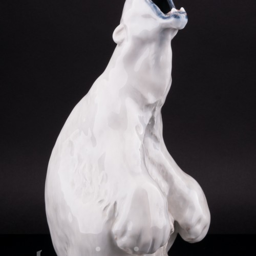 Фарфоровая статуэтка Ревущий белый медведь, Royal Copenhagen, Дания.