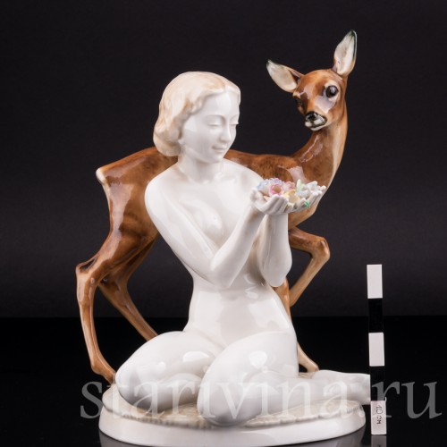 Фигурка из фарфора "Лесная идиллия", обнаженная девушка с ланью, Hutschenreuther, Германия, 1938-55 гг.