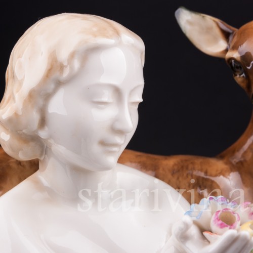 Фигурка из фарфора "Лесная идиллия", обнаженная девушка с ланью, Hutschenreuther, Германия, 1938-55 гг.