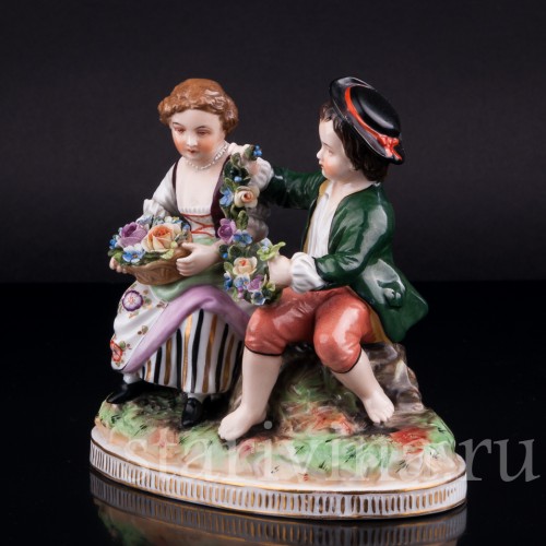 Пара с цветами и гирляндой, Volkstedt, Германия, кон. 19 в