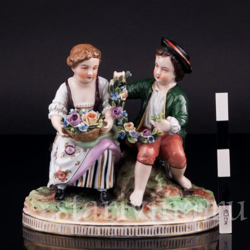 Пара с цветами и гирляндой, Volkstedt, Германия, кон. 19 в