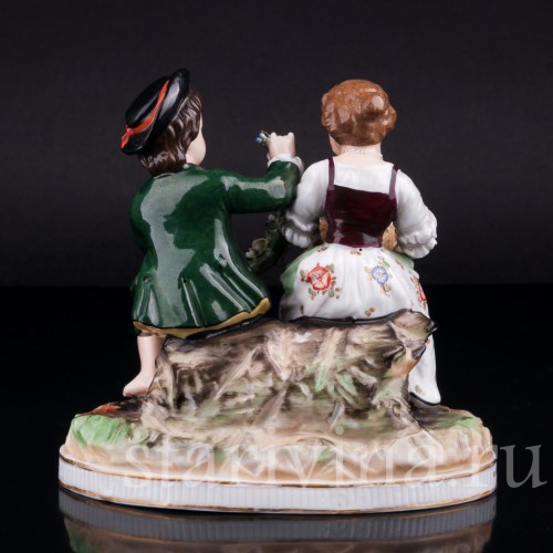 Пара с цветами и гирляндой, Volkstedt, Германия, кон. 19 в