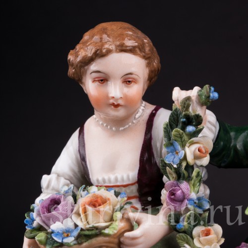 Пара с цветами и гирляндой, Volkstedt, Германия, кон. 19 в