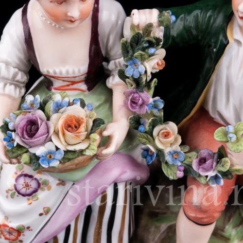 Пара с цветами и гирляндой, Volkstedt, Германия, кон. 19 в