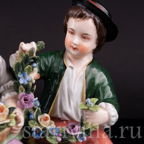 Пара с цветами и гирляндой, Volkstedt, Германия, кон. 19 в