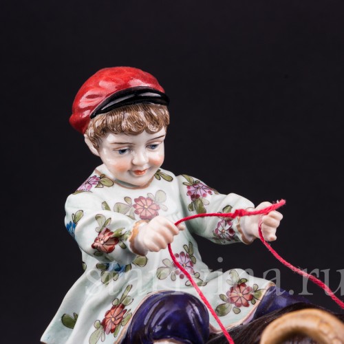 Дети, играющие с козлом, Ernst Bohne Sohne, Германия, нач. 20 в