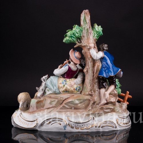 Фарфоровая композиция Тайный поклонник, Sitzendorf, Германия, вт. пол. 20 в.