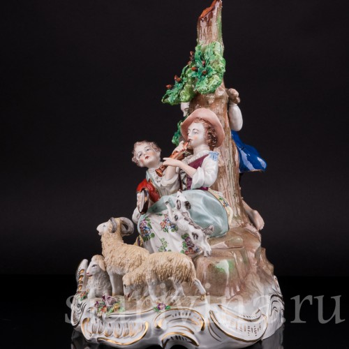 Фарфоровая композиция Тайный поклонник, Sitzendorf, Германия, вт. пол. 20 в.