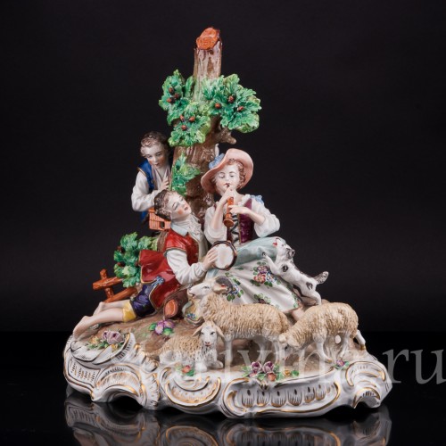 Фарфоровая композиция Тайный поклонник, Sitzendorf, Германия, вт. пол. 20 в.